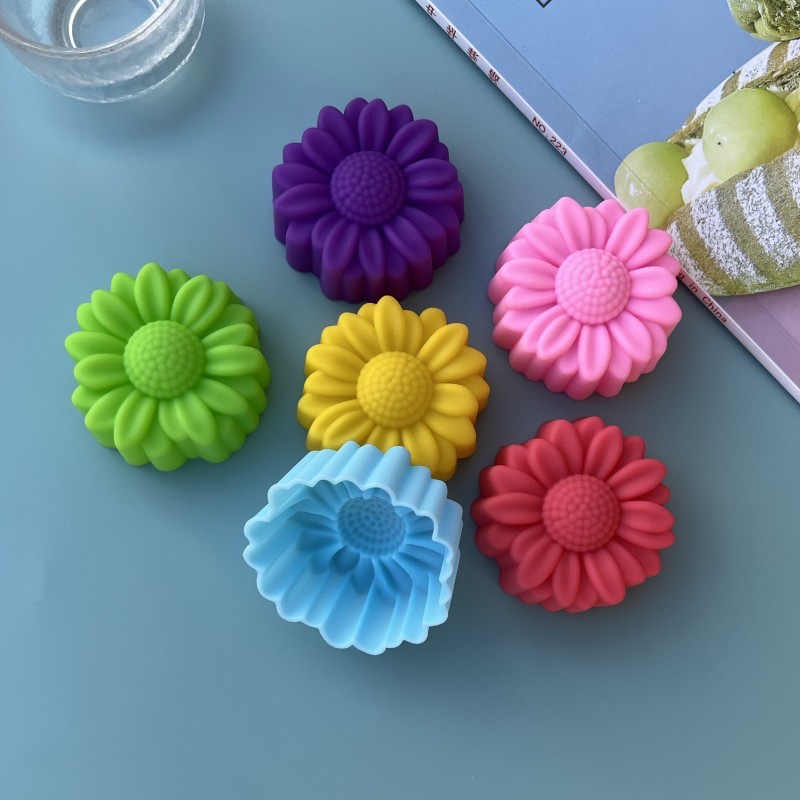 6 Pcs Set Non-Stick Flower Des - Soap Making Material review and price